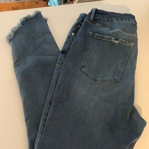 Good American Jeans - NWOT - Good American good waist jeans Good American Jeans - NWOT - Good American good waist jeans
